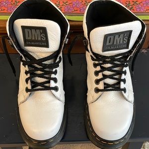 Dr Martens, Made In England 8597, UK 6, US Wn 8-8.5, platform, Good condition 😌